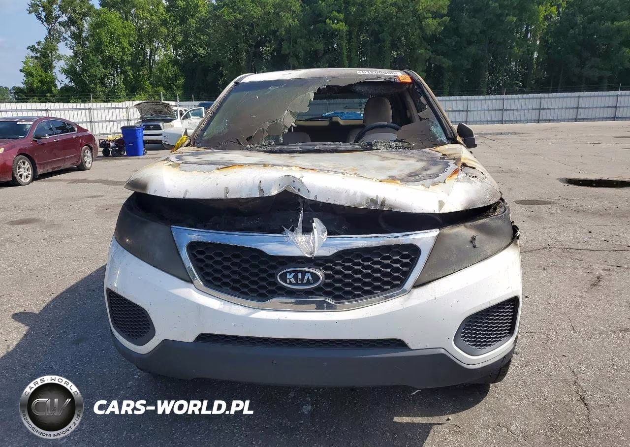 2011 Kia Sorento Base VIN:5XYKT3A11BG035362 - 5