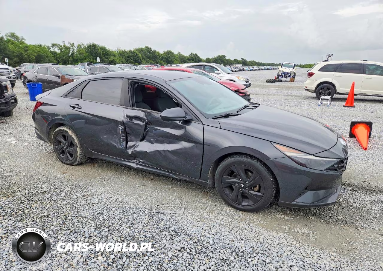 2021 Hyundai Elantra Sel VIN:5NPLM4AG9MH047024 - 4