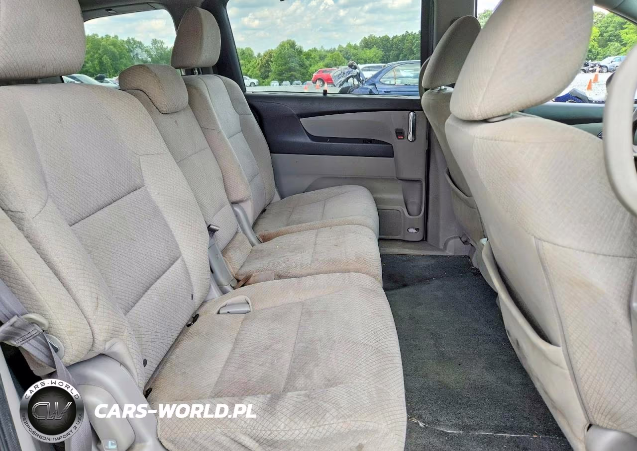 2016 Honda Odyssey Se VIN:5FNRL5H3XGB096452 - 11