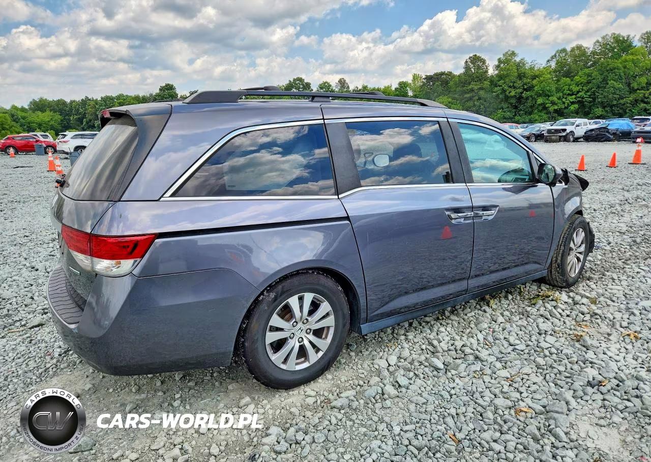 2016 Honda Odyssey Se VIN:5FNRL5H3XGB096452 - 3