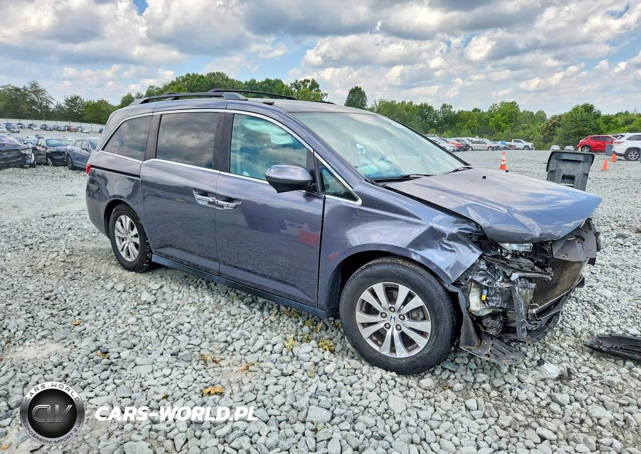 2016 Honda Odyssey Se VIN:5FNRL5H3XGB096452 - 4