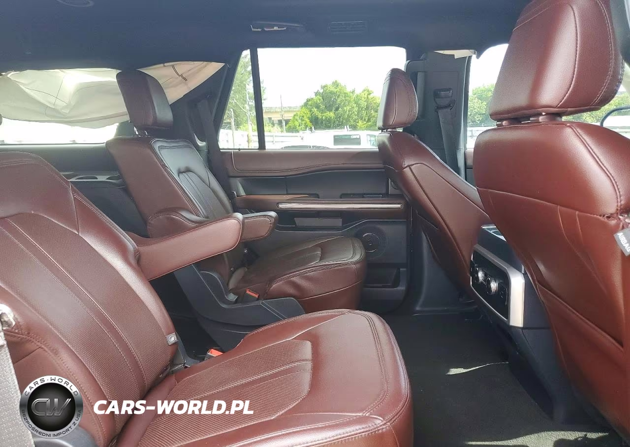 2024 Ford Expedition Limited VIN:1FMJU1K85REA33590 - 10
