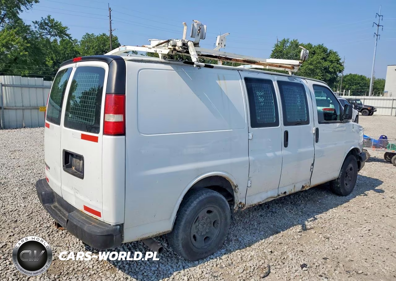 2012 Chevrolet Express VIN:1GCWGFCA4C1163942 - 3
