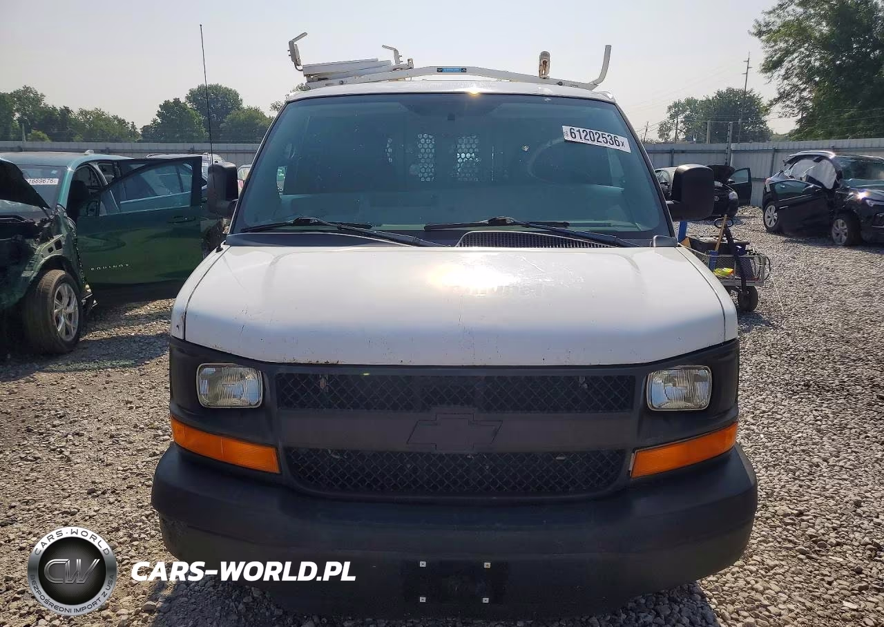 2012 Chevrolet Express VIN:1GCWGFCA4C1163942 - 5
