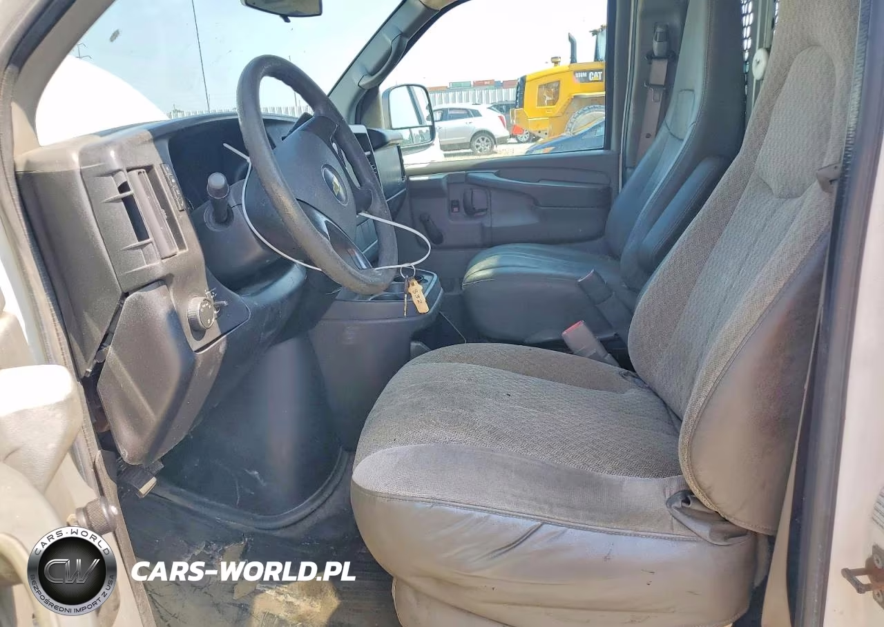 2012 Chevrolet Express VIN:1GCWGFCA4C1163942 - 7