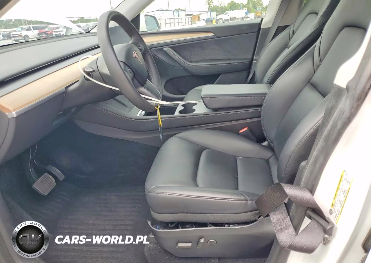 2024 Tesla Model Y VIN:7SAYGDED6RA326191 - 7