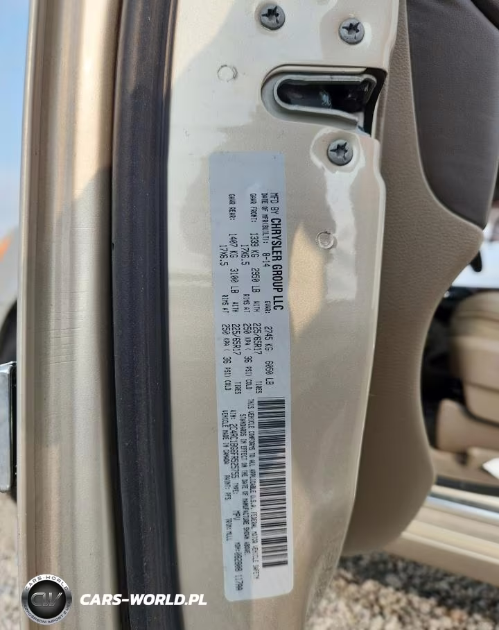 2015 Chrysler Town & Country Touring VIN:2C4RC1BG6FR525755 - 14