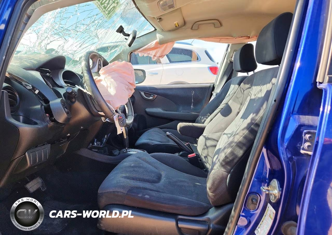 2010 Honda Fit Sport VIN:JHMGE8H46AC013694 - 7