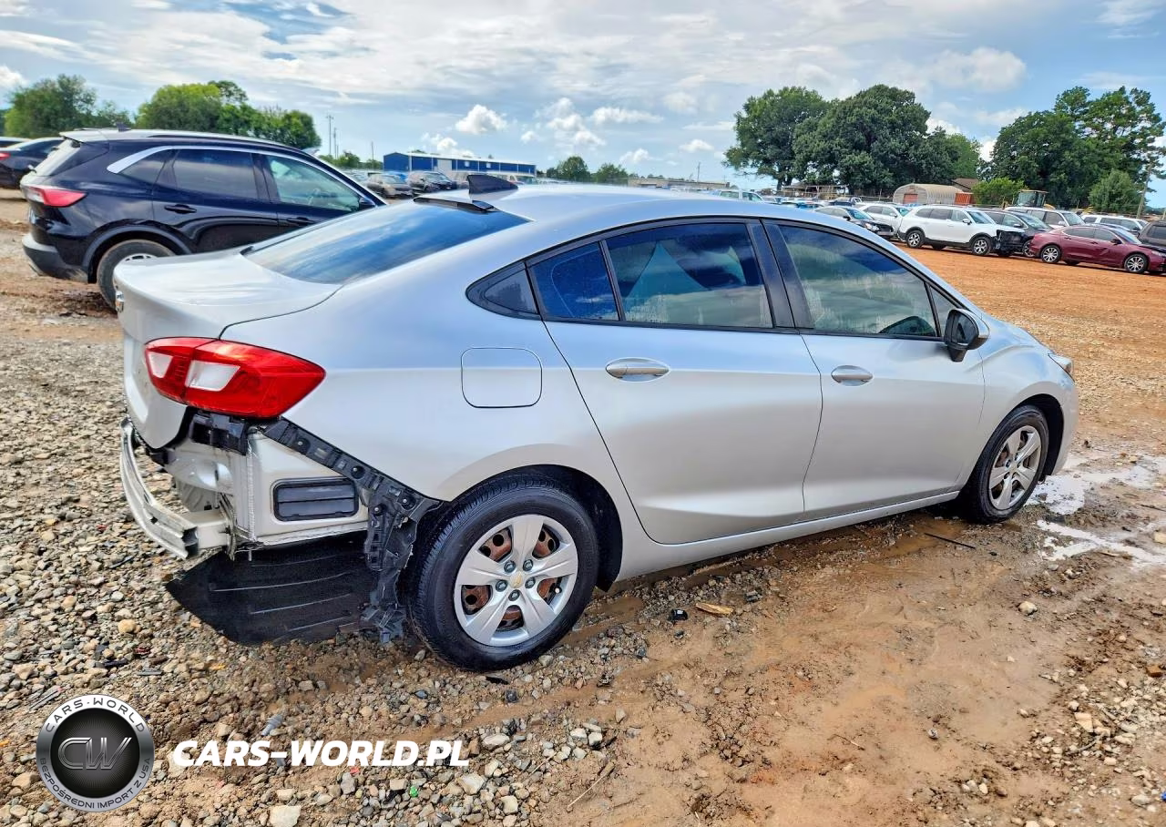 2017 Chevrolet Cruze Ls VIN:1G1BC5SM4H7230701 - 3