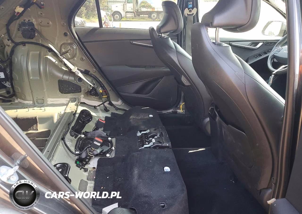 2023 Kia Niro Sx VIN:KNDCT3LE3P5042155 - 10