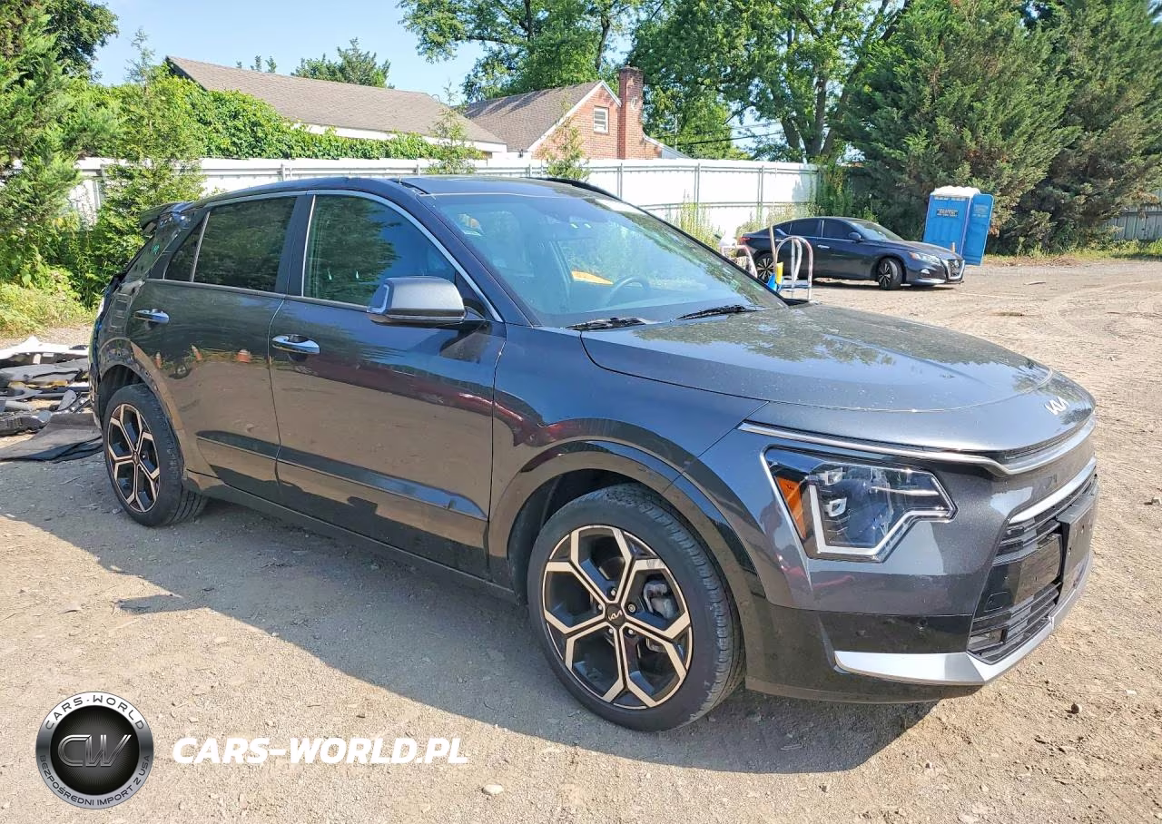 2023 Kia Niro Sx VIN:KNDCT3LE3P5042155 - 4