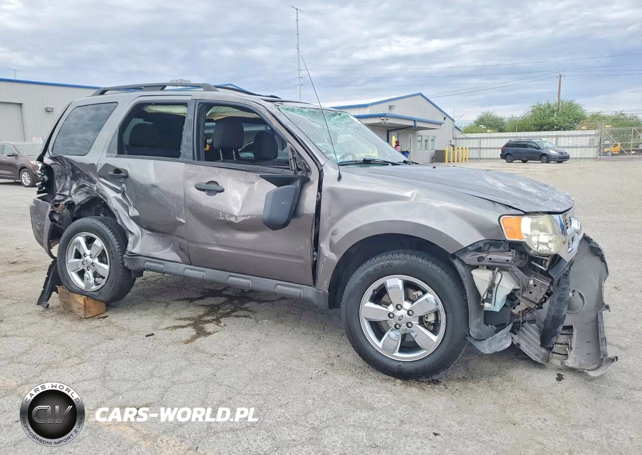 2012 Ford Escape Xlt VIN:1FMCU0D72CKC83272 - 4