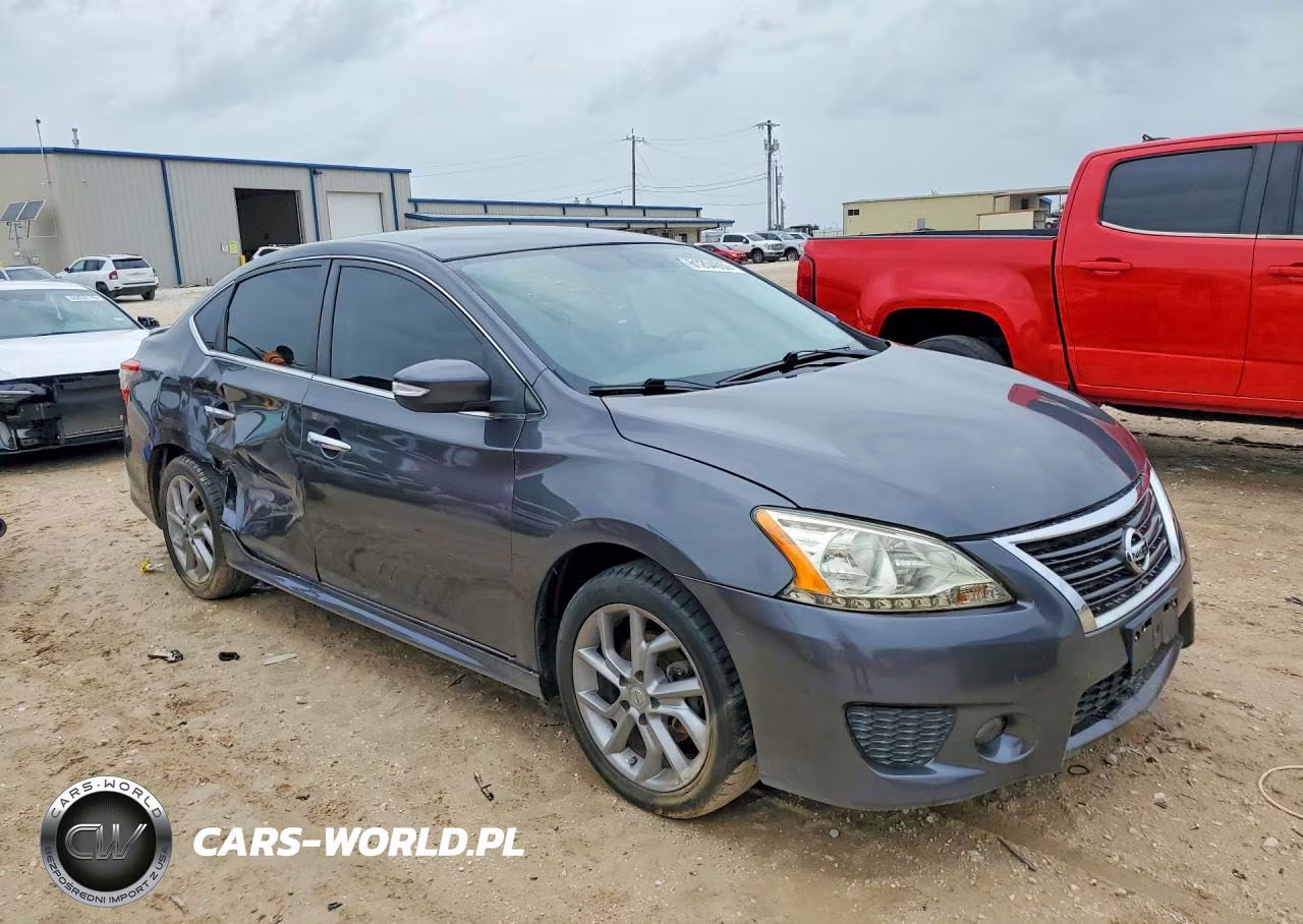 2015 Nissan Sentra Sr VIN:3N1AB7AP9FY225389 - 4