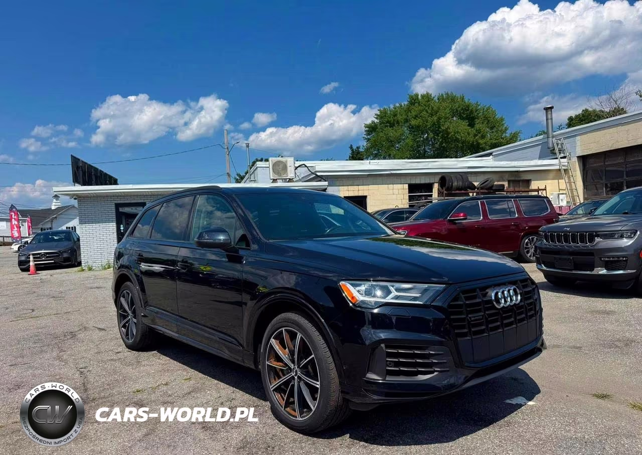 2020 Audi Q7 Premium Plus