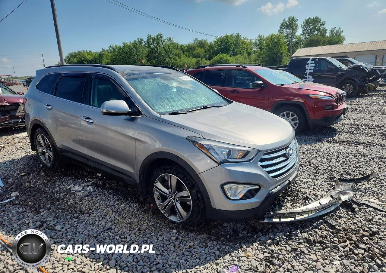 2015 Hyundai Santa Fe Limited VIN:KM8SRDHF4FU100811 - 4