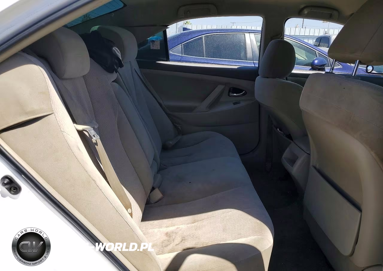 2011 Toyota Camry Le VIN:4T1BF3EK8BU745640 - 10