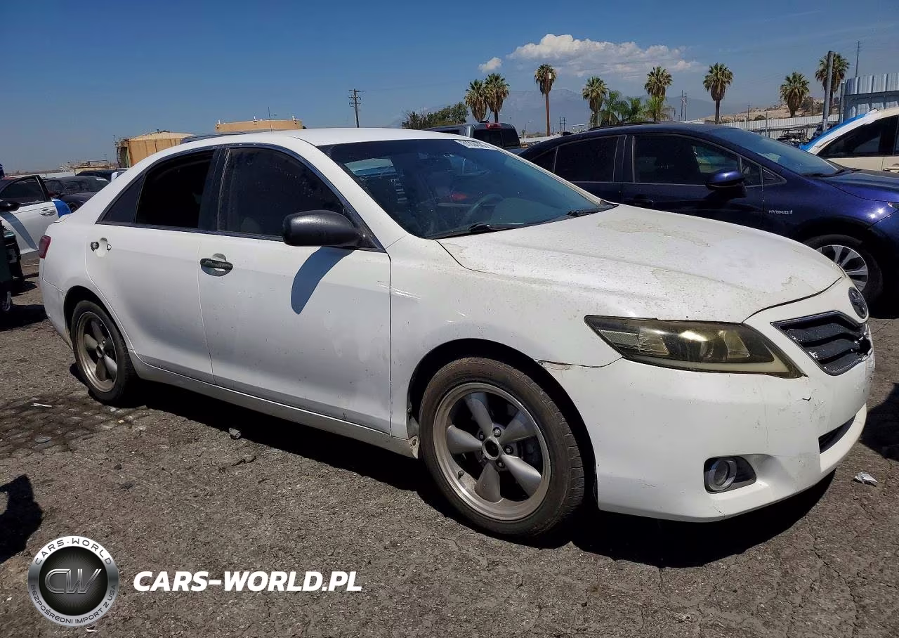 2011 Toyota Camry Le VIN:4T1BF3EK8BU745640 - 4