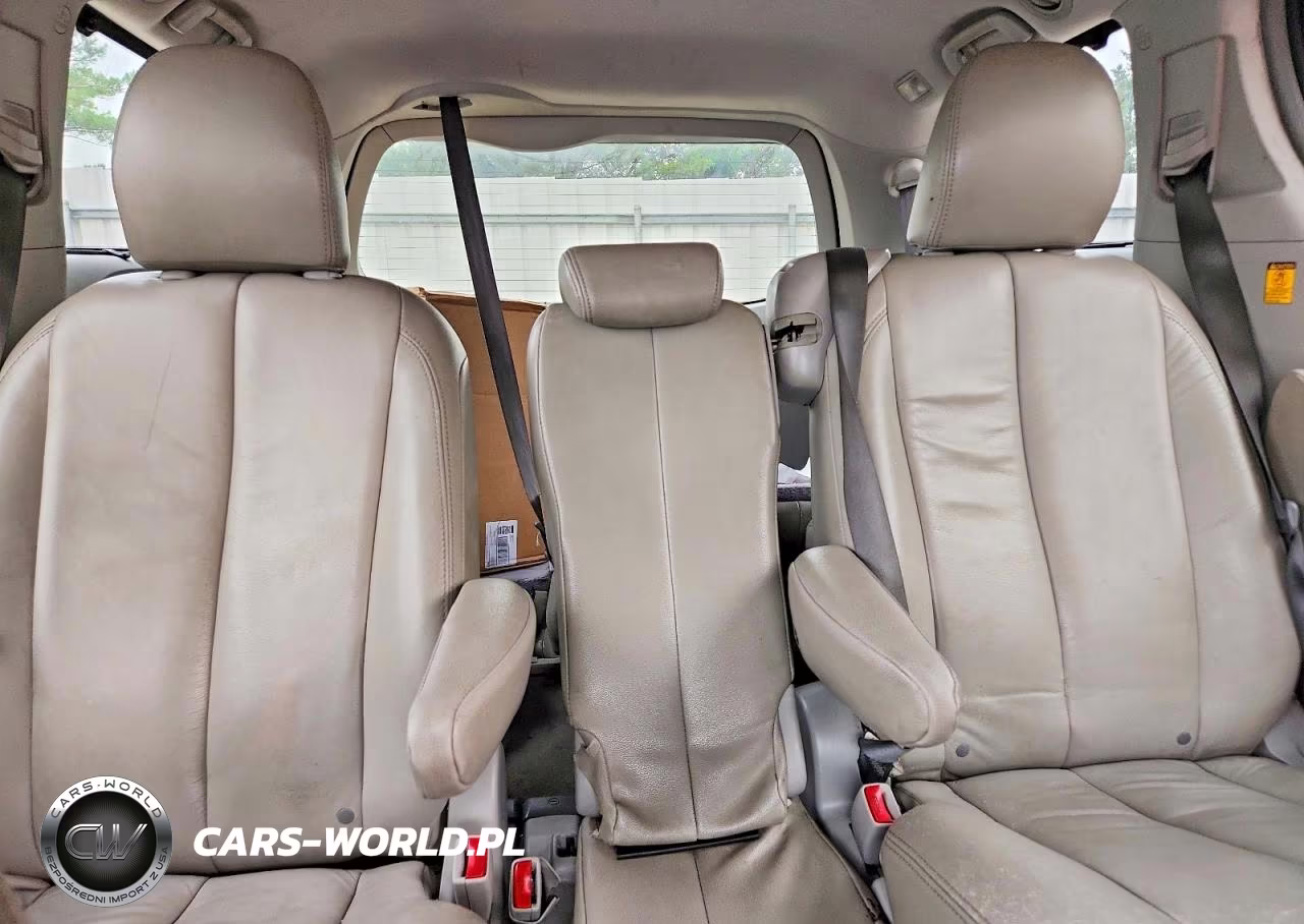 2013 Toyota Sienna VIN:5TDKK3DC2DS350516 - 10