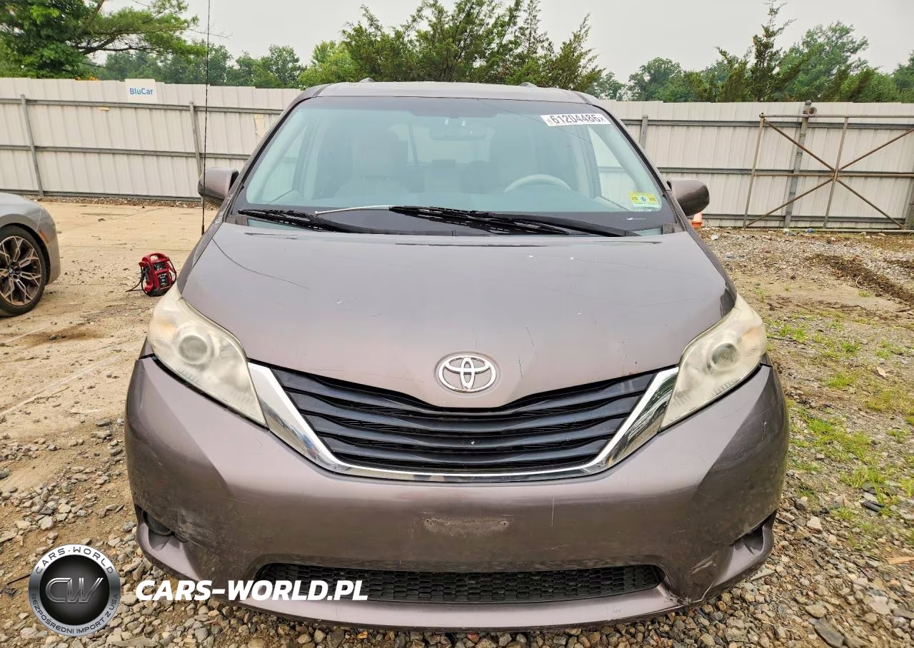 2013 Toyota Sienna VIN:5TDKK3DC2DS350516 - 5