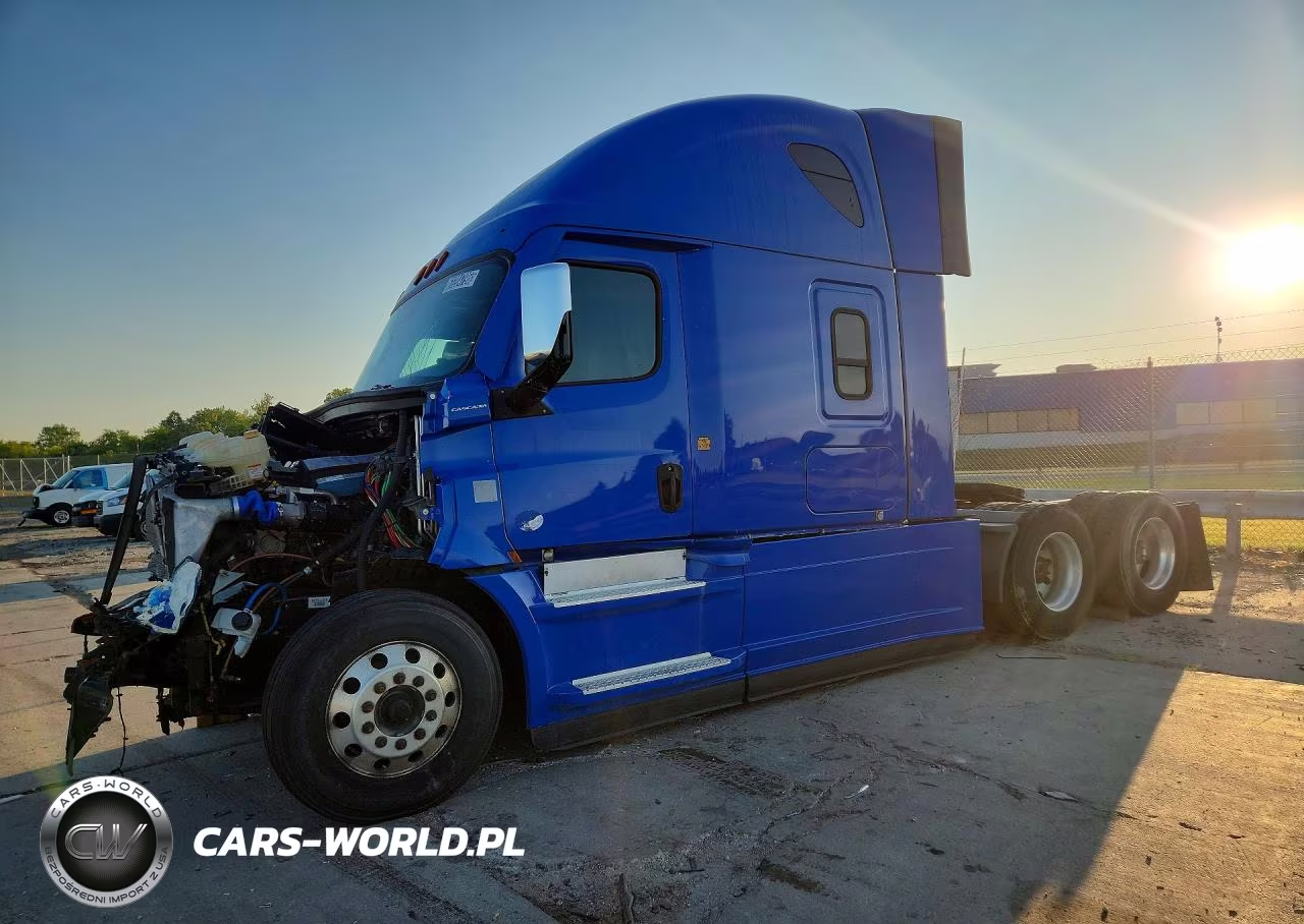 2020 Freightliner Cascadia 126
