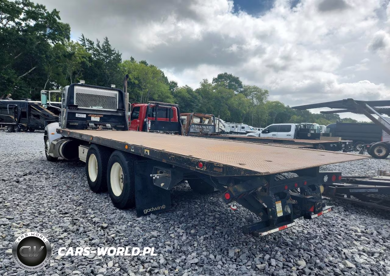 2015 Peterbilt 348 Rollback Tow Truck VIN:2NP3LJ9X1FM280090 - 2