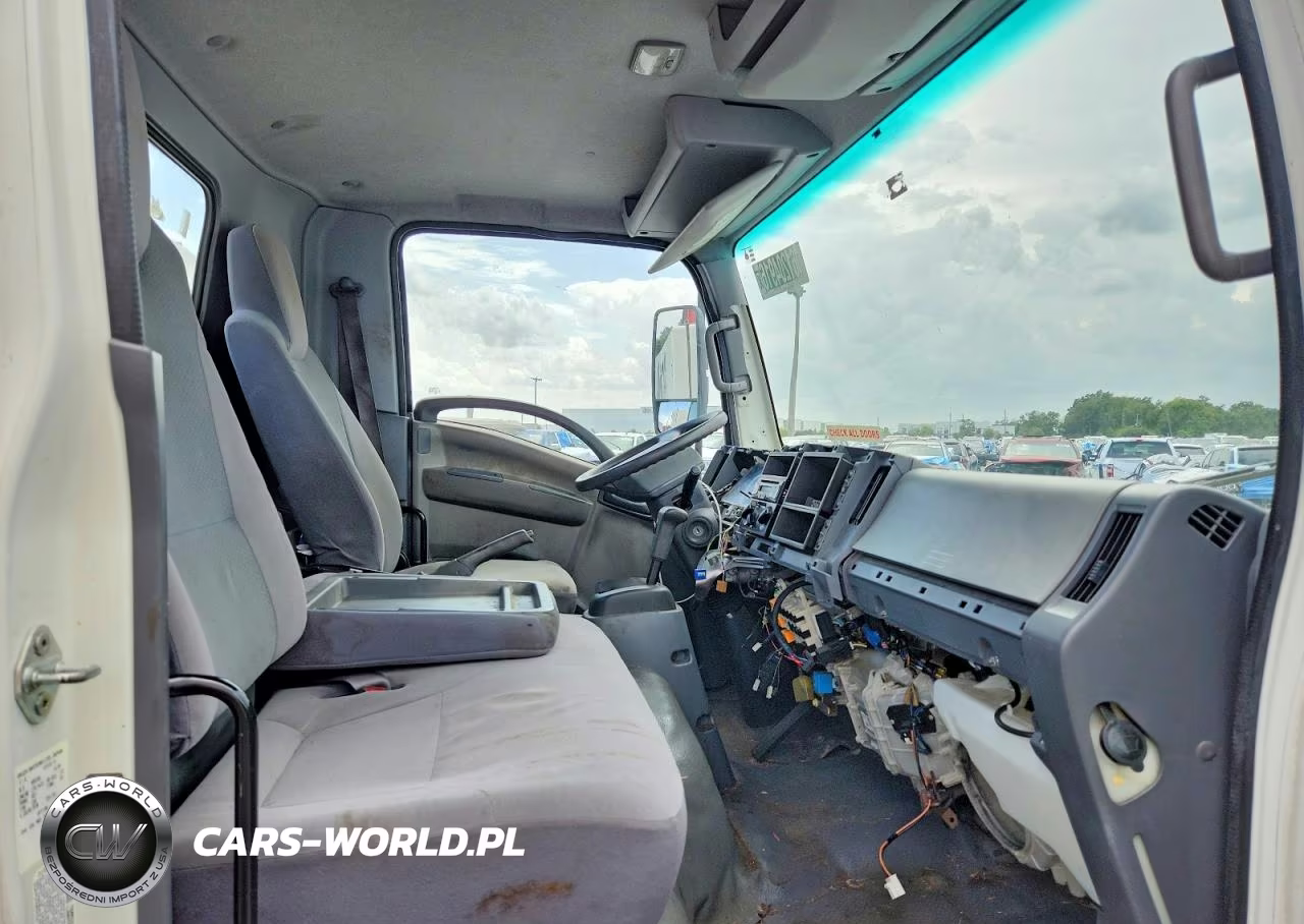 2017 Isuzu Npr Landscaping Truck VIN:JALB4W174H7F00114 - 11