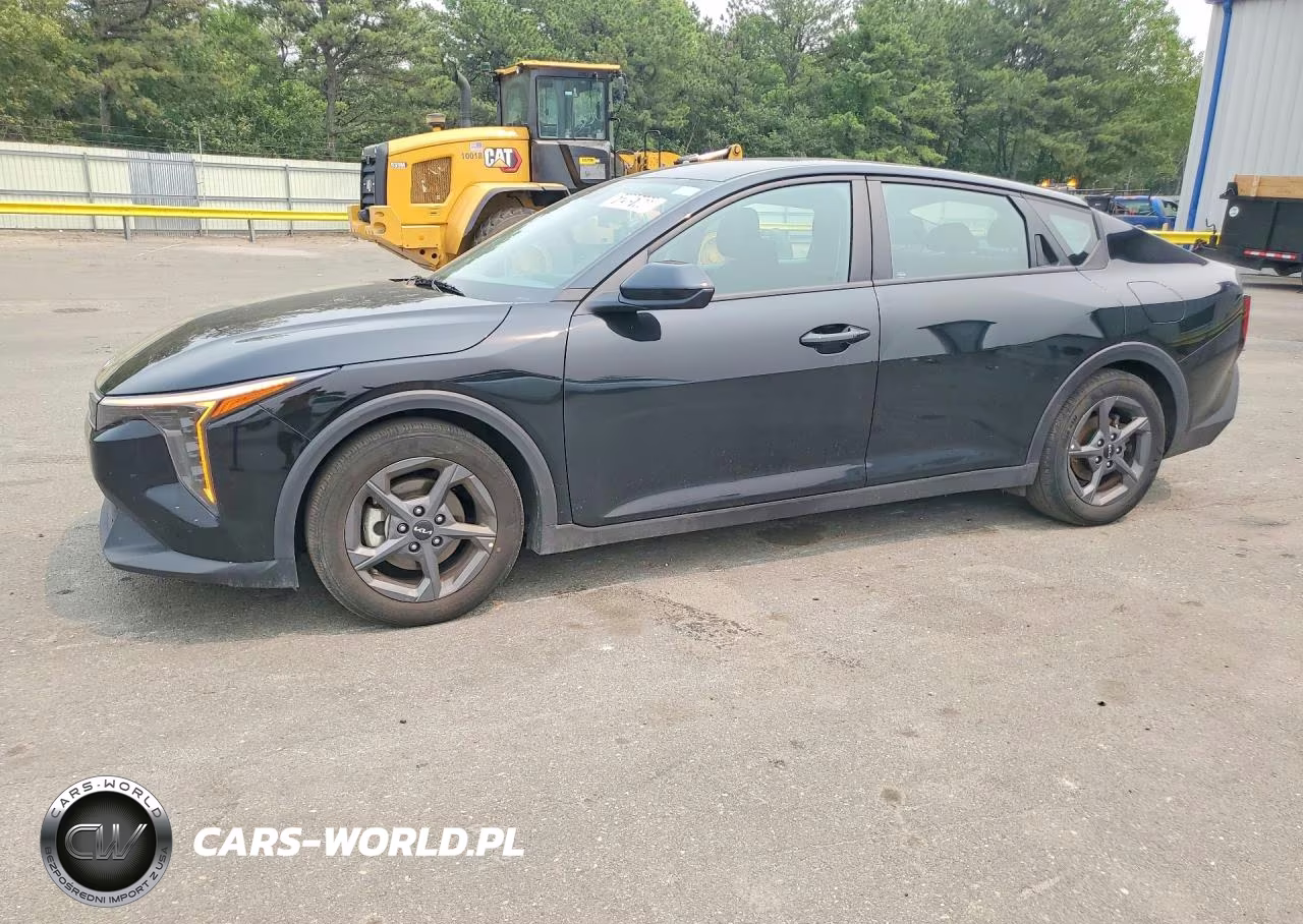 2025 Kia K4 Lxs