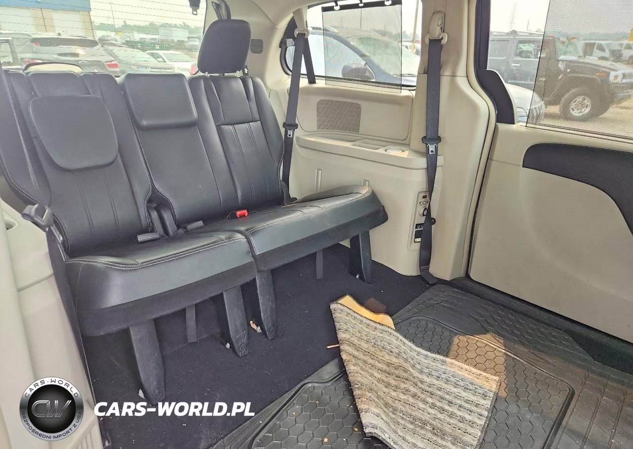 2014 Chrysler Town & Country Touring L VIN:2C4RC1CG1ER192569 - 11