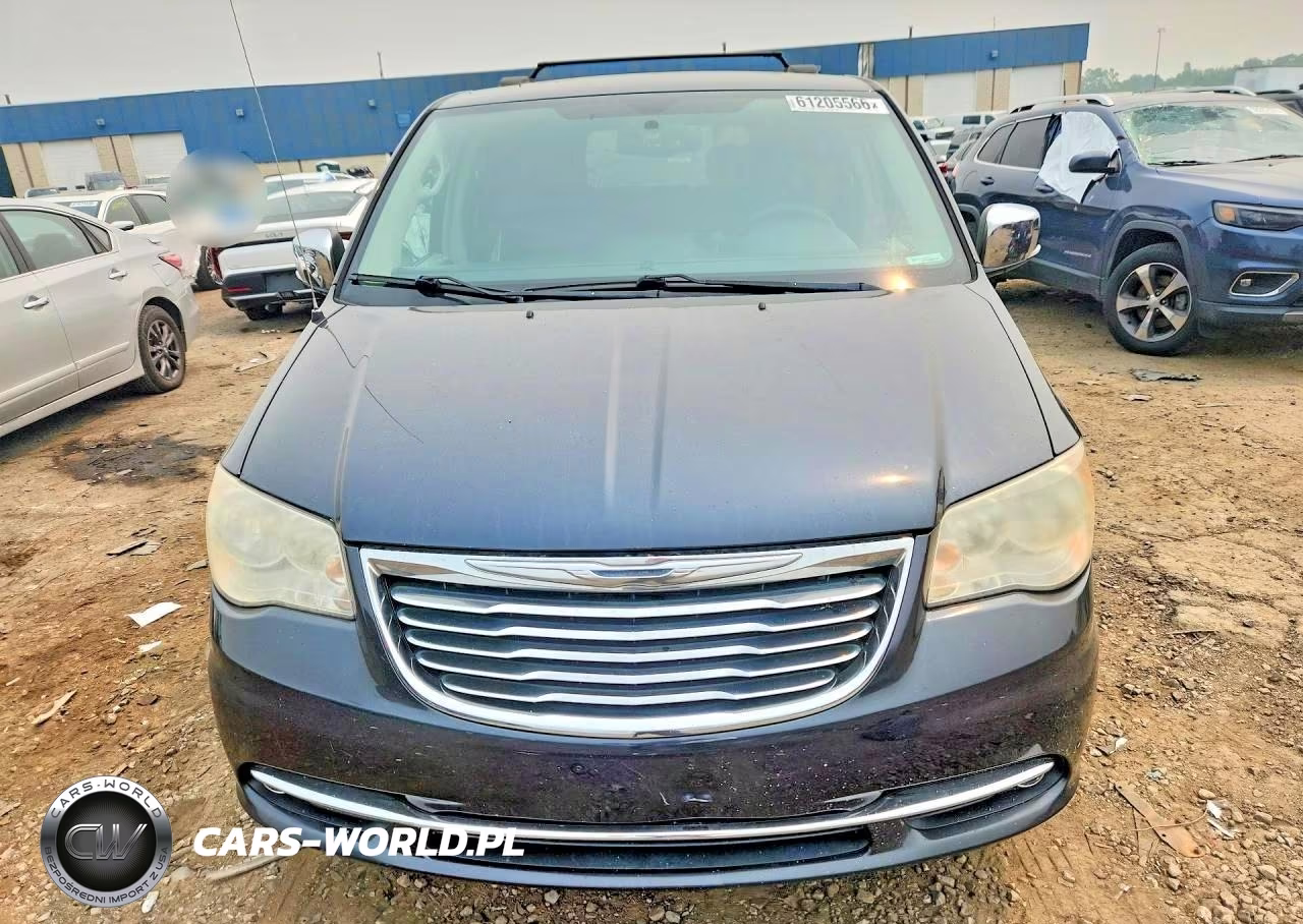 2014 Chrysler Town & Country Touring L VIN:2C4RC1CG1ER192569 - 5