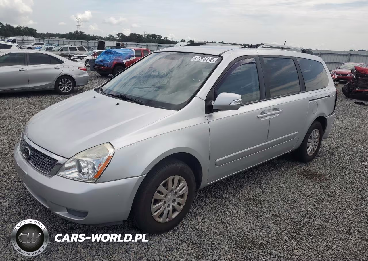 2012 Kia Sedona Lx