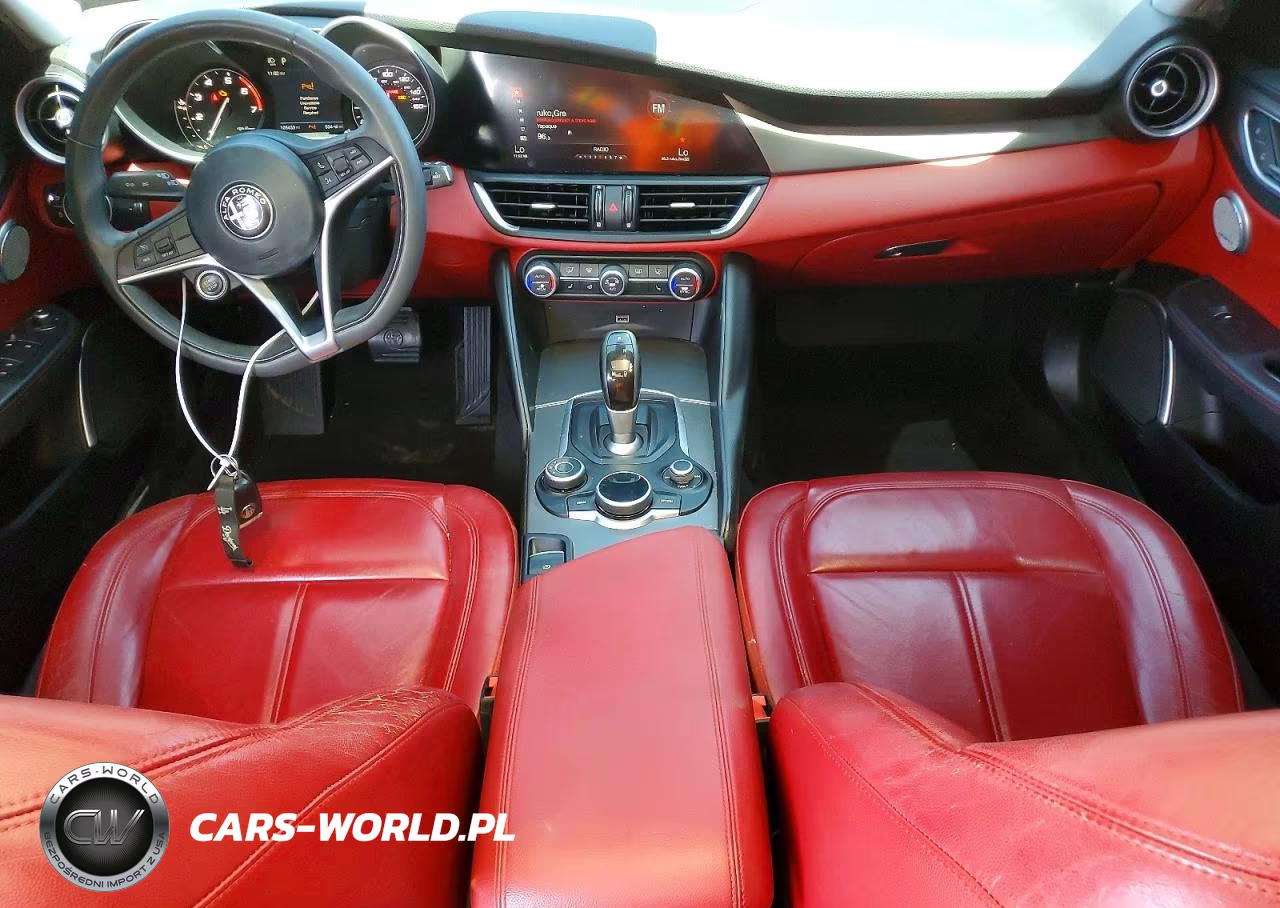 2018 Alfa Romeo Giulia Ti VIN:ZARFAECNXJ7596650 - 8