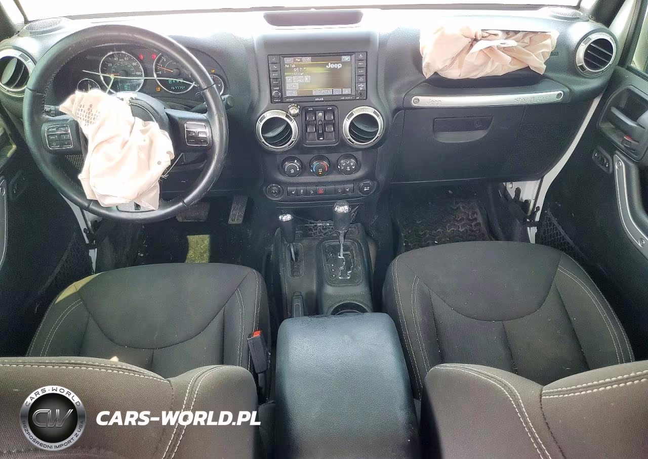 2017 Jeep Wrangler Unlimited Sahara VIN:1C4BJWEGXHL524989 - 8