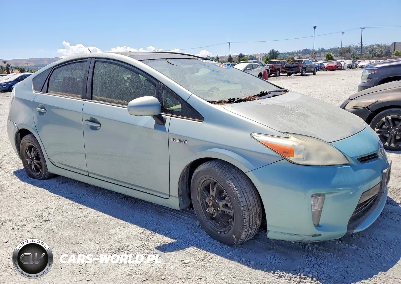 2012 Toyota Prius Three VIN:JTDKN3DU3C1611373 - 4