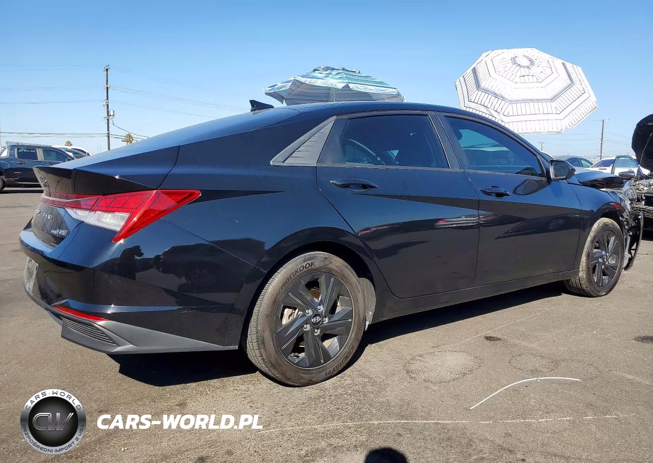 2022 Hyundai Elantra Blue VIN:KMHLM4AJ9NU031856 - 3