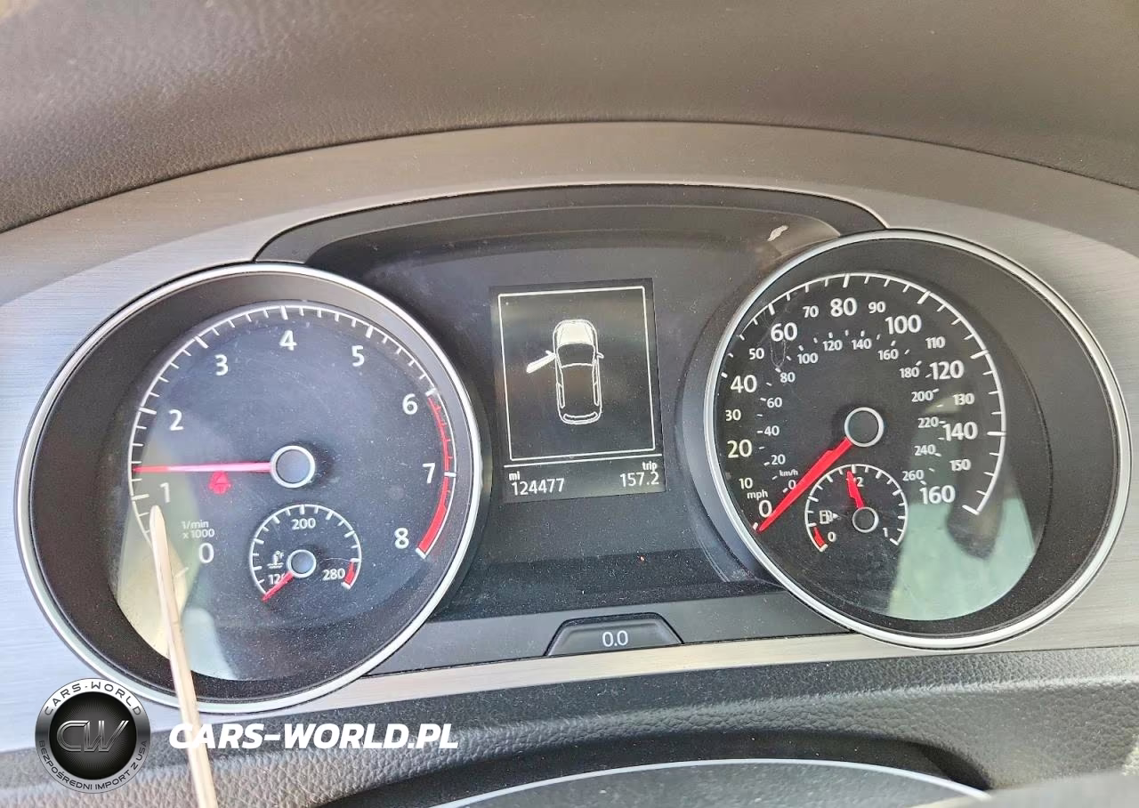 2015 Volkswagen Golf VIN:3VW917AU8FM031613 - 9
