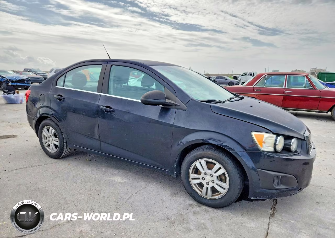 2013 Chevrolet Sonic Lt VIN:1G1JC5SH8D4228623 - 4