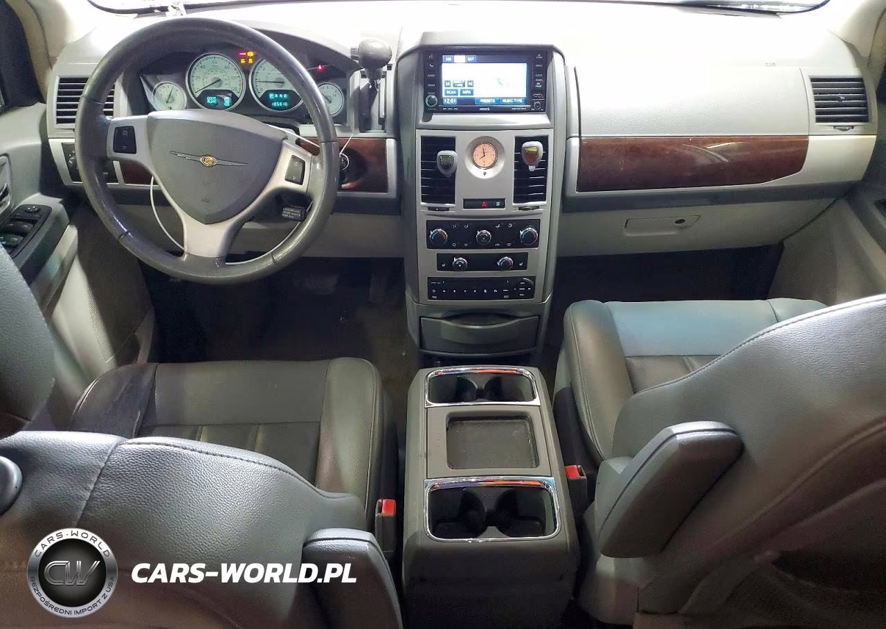2010 Chrysler Town & Country Touring VIN:2A4RR5D11AR305442 - 8
