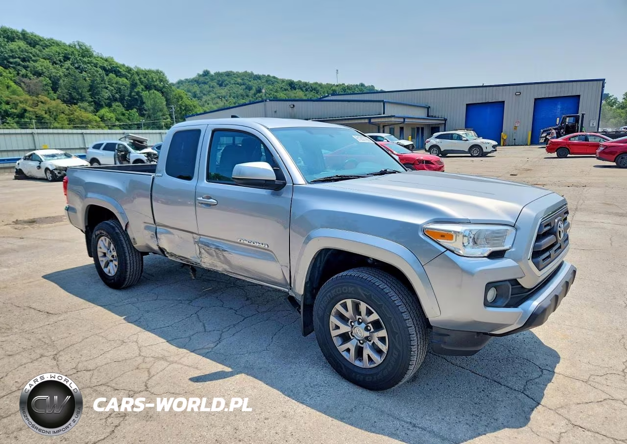 2017 Toyota Tacoma Sr5 VIN:5TFSX5EN8HX056647 - 4