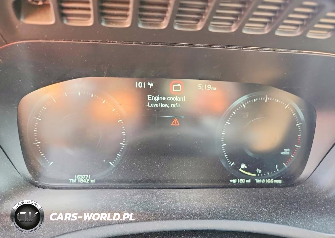 2018 Volvo Xc90 T6 VIN:YV4A22PK0J1191106 - 9