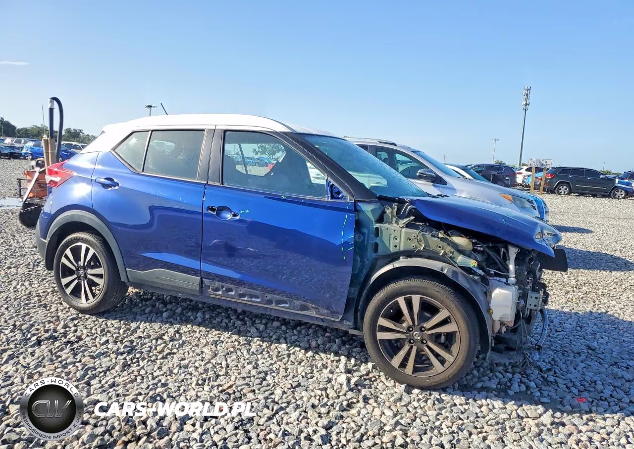 2019 Nissan Kicks Sv VIN:3N1CP5CU7KL531371 - 4