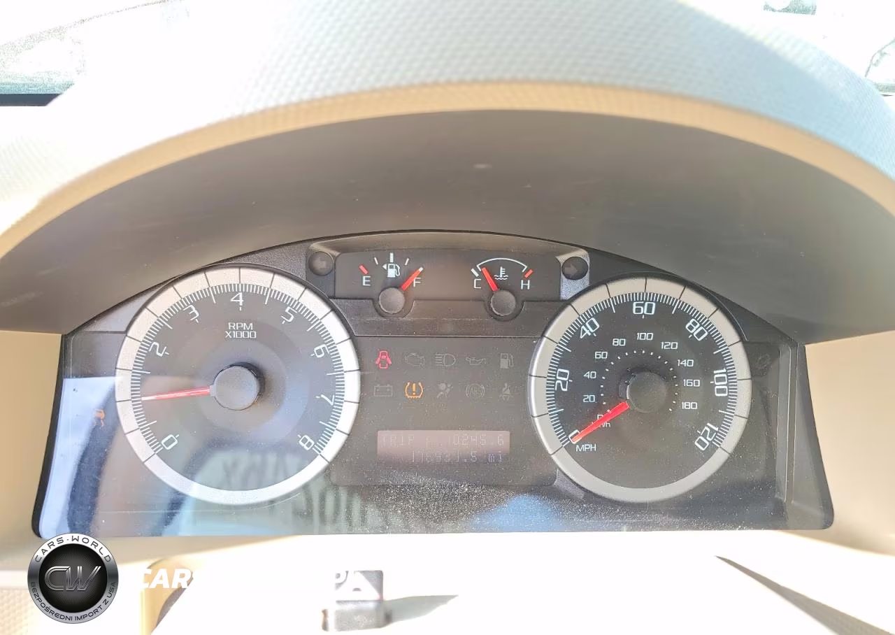 2010 Ford Escape Xlt VIN:1FMCU0D74AKB11404 - 9