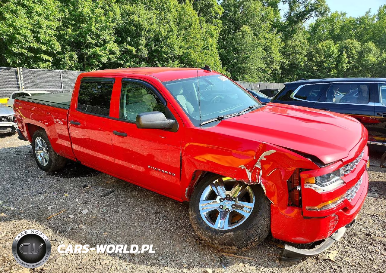 2018 Chevrolet Silverado K1500 Custom VIN:3GCUKPEC0JG466709 - 4