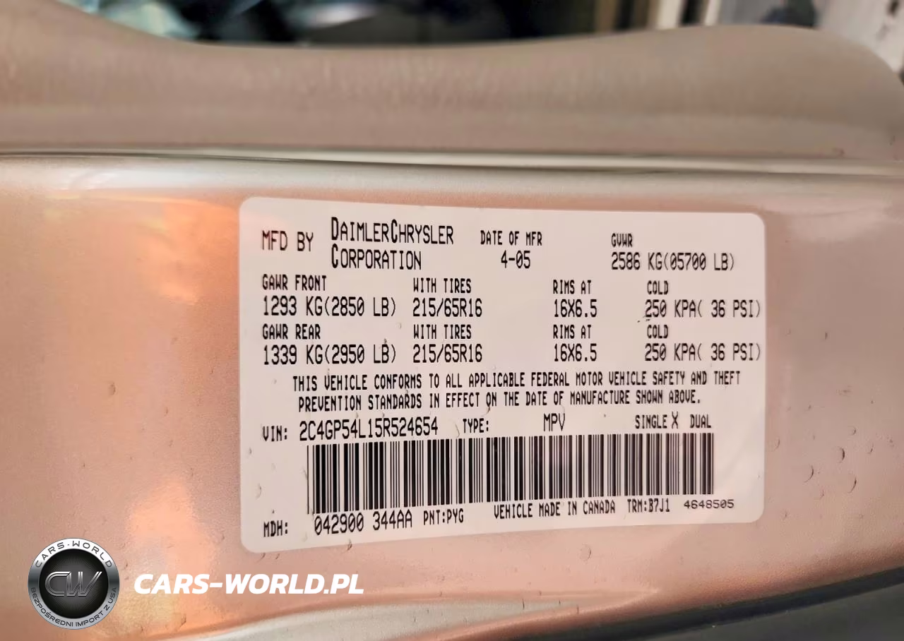2005 Chrysler Town & Country Touring VIN:2C4GP54L15R524654 - 13