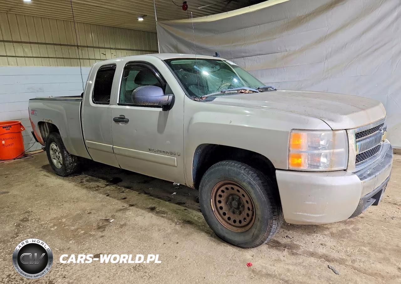2008 Chevrolet Silverado K1500 VIN:2GCEK19J081107339 - 4