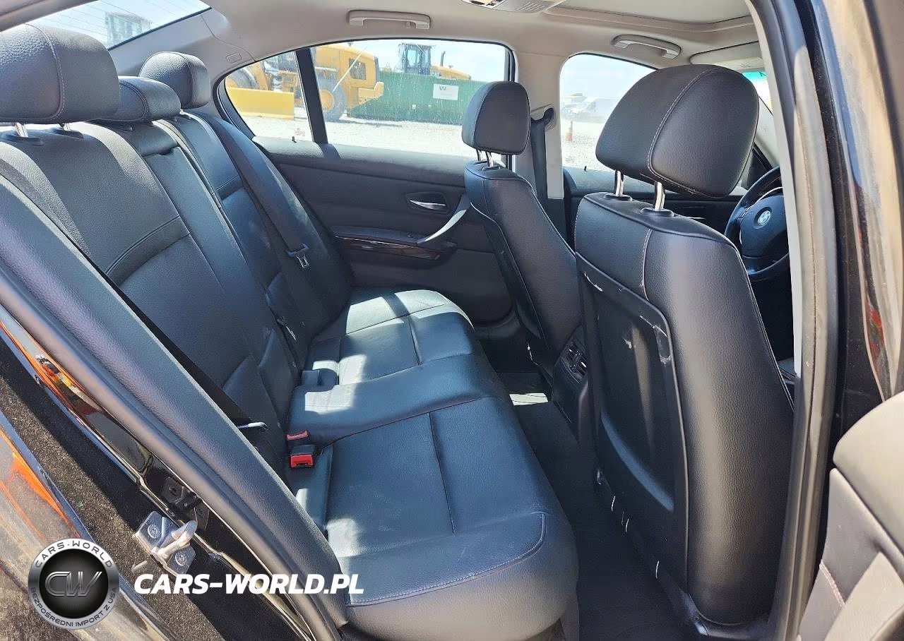 2011 BMW 328 Xi VIN:WBAPK7G54BNN87146 - 10