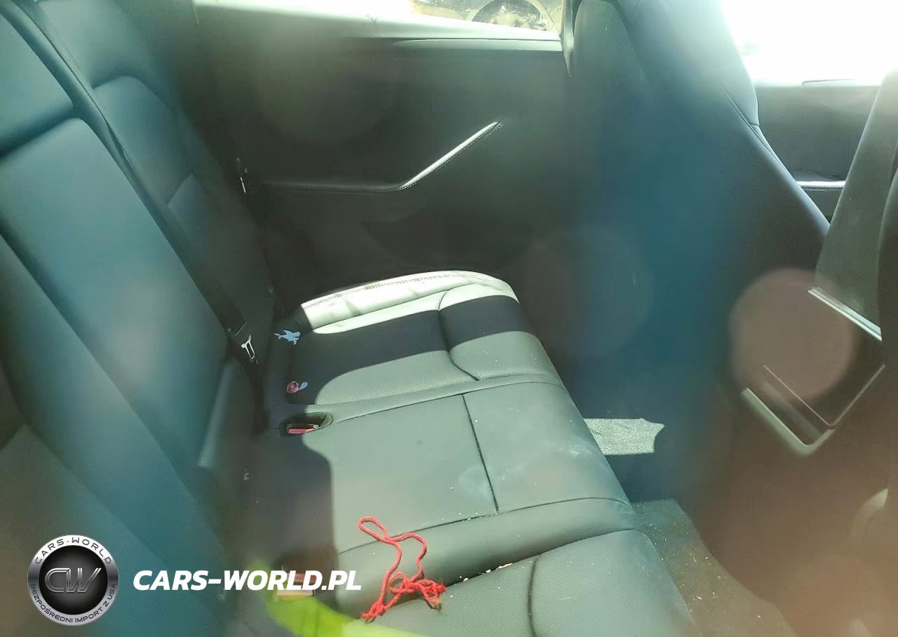 2026 Tesla Model Y VIN:7SAYGDED2TA684511 - 10