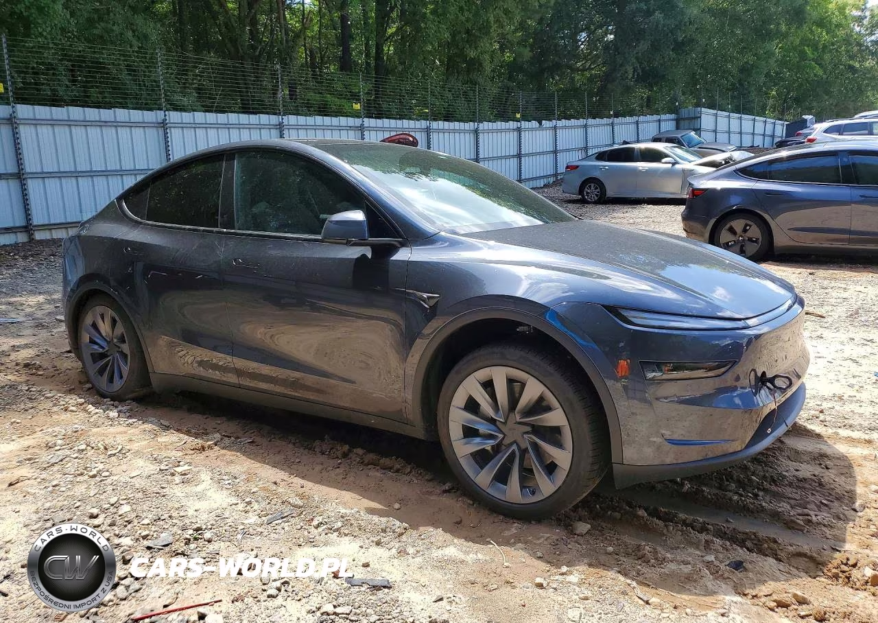 2026 Tesla Model Y VIN:7SAYGDED2TA684511 - 4