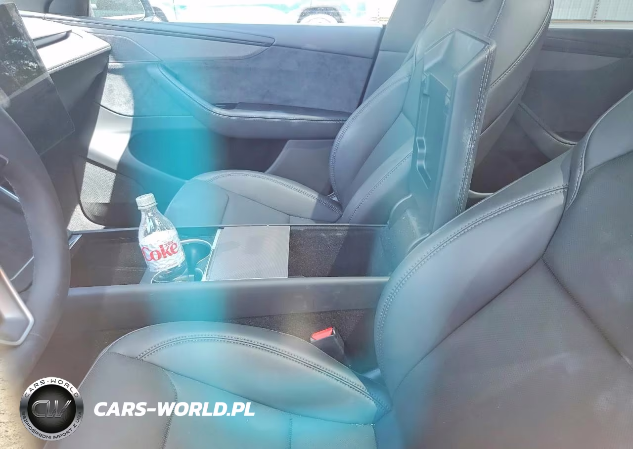 2026 Tesla Model Y VIN:7SAYGDED2TA684511 - 7