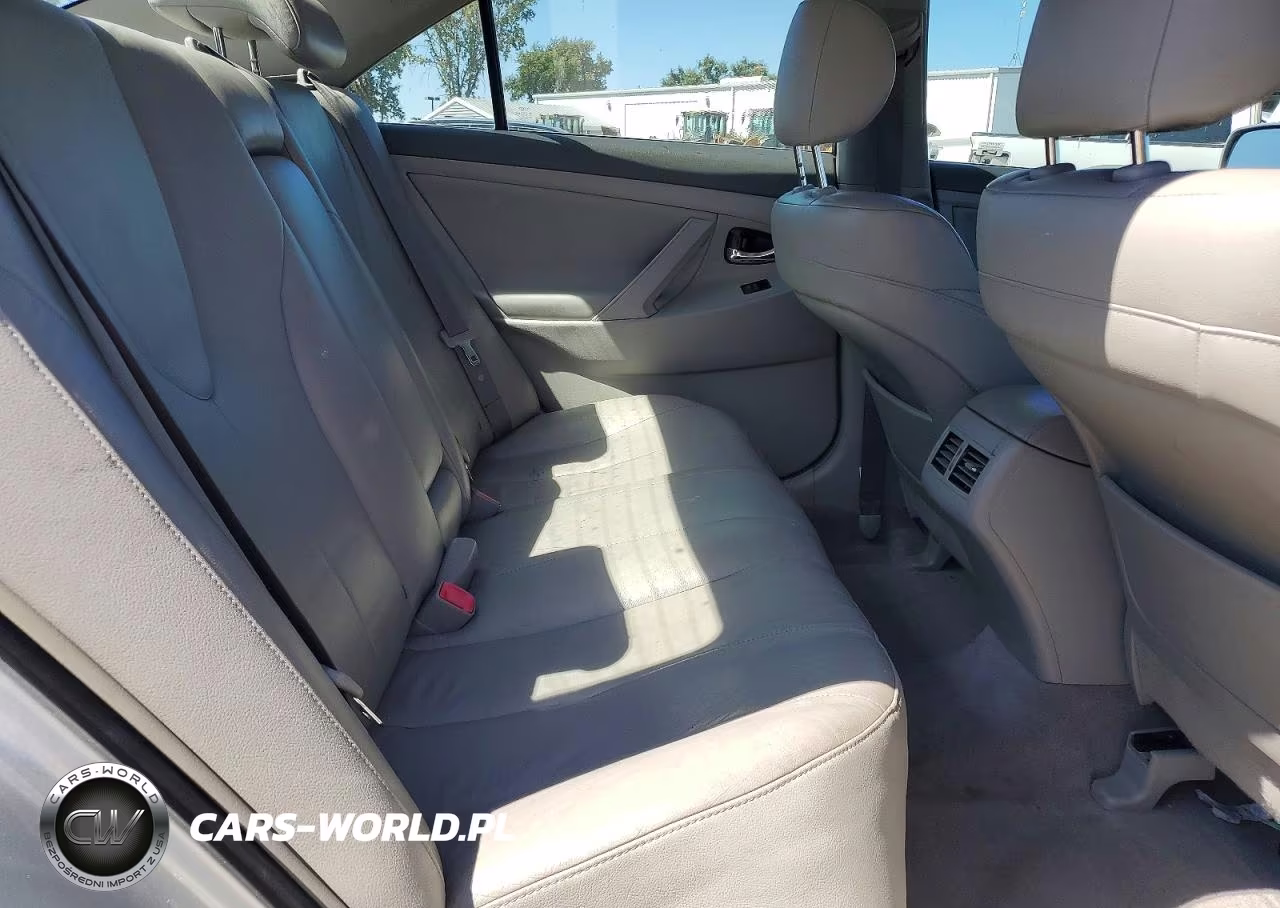 2007 Toyota Camry Hybrid VIN:JTNBB46KX73010672 - 10