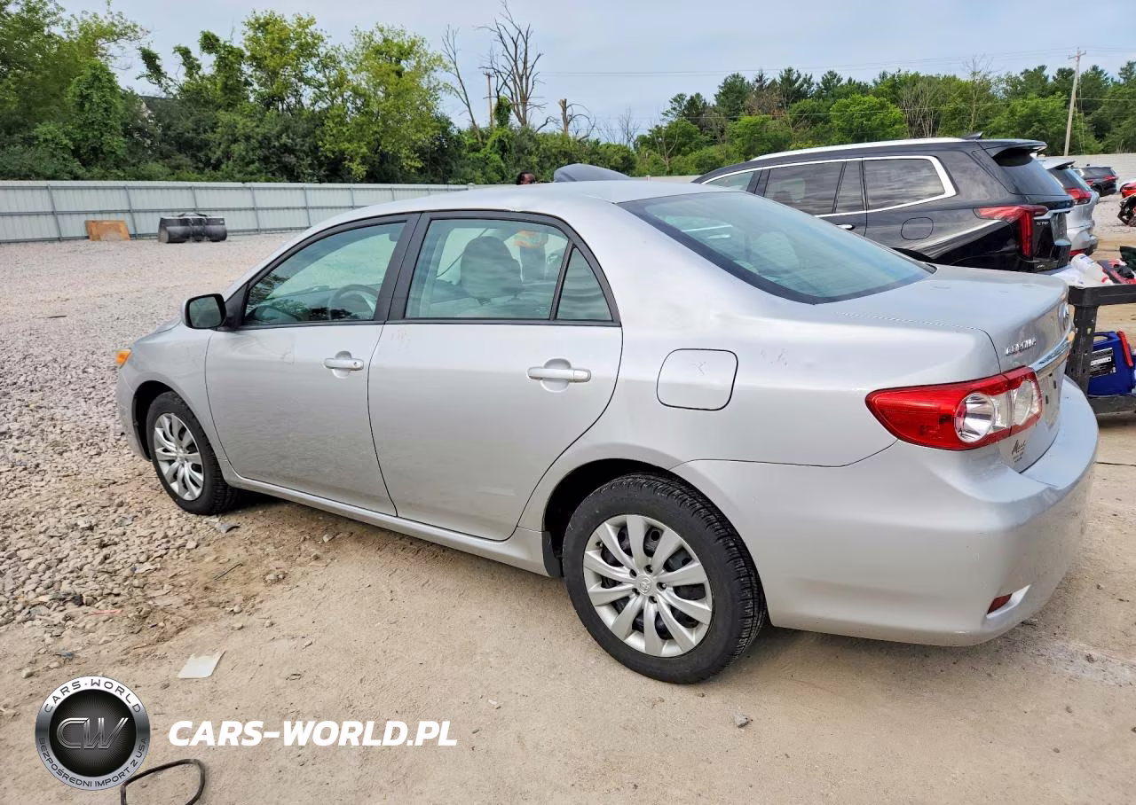 2012 Toyota Corolla Le VIN:2T1BU4EE2CC843247 - 2